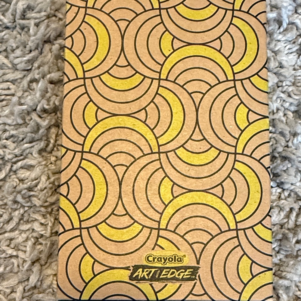 Art Supplies (gel pens and colored pencils) - Picture 9 of 10